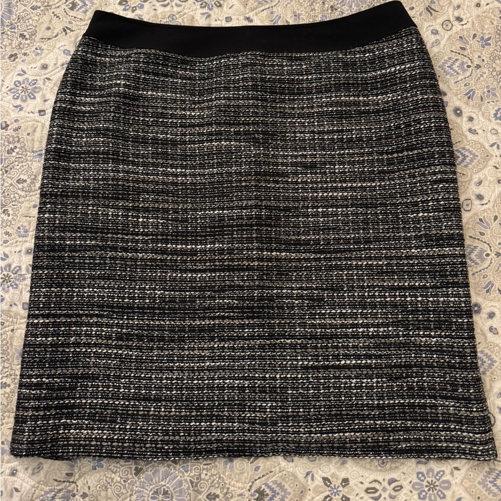 Tahari Women’s Tweed Knee Length Pencil Skirt Size 18W EUC